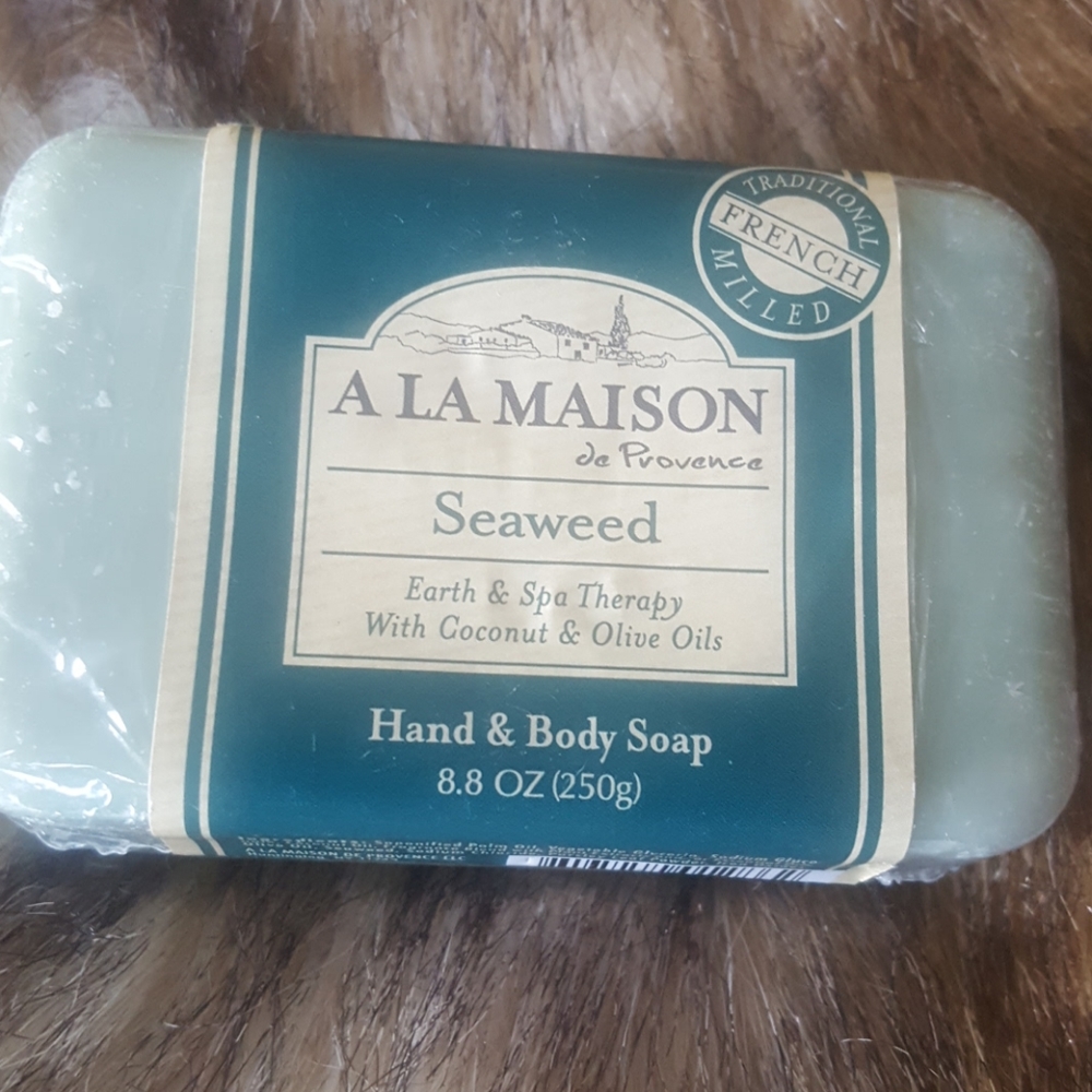 A LA MADISON SEAWEED SOAP